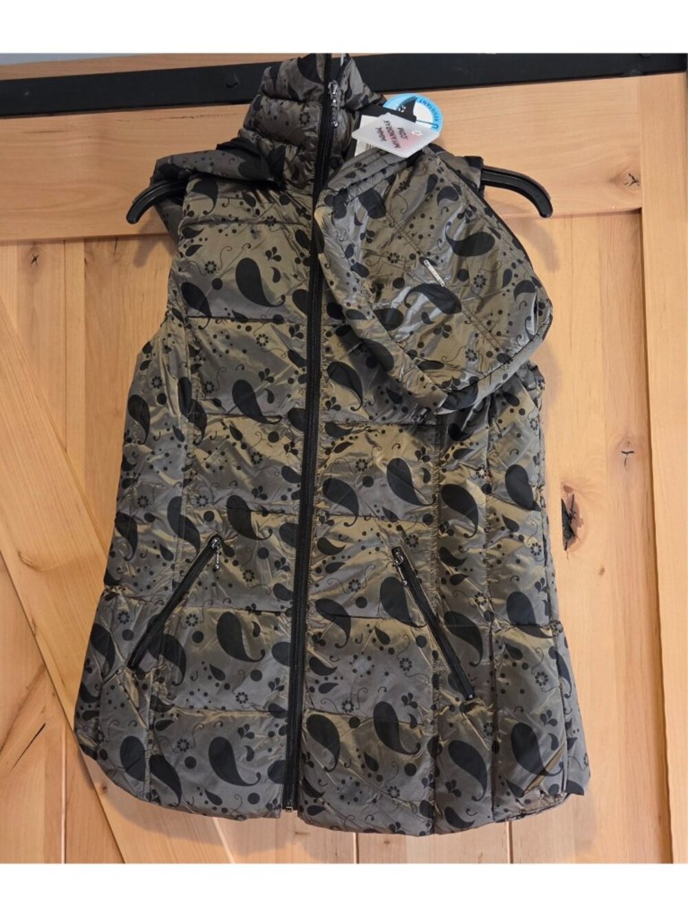 New! MY ANORAK Size S Quilted Down Hooded Vest Full Zip Mushroom Paisley w Bag
